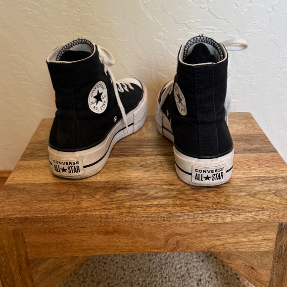 Chuck Taylor All Star Lift Platform Canvas in Black (Size 6) - Picture 6 of 6